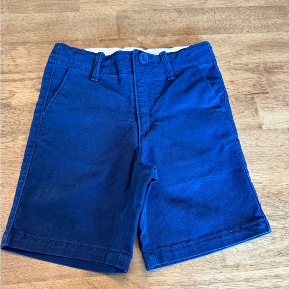 NWOT Baby Gap Toddler Shorts 3T - Picture 1 of 3